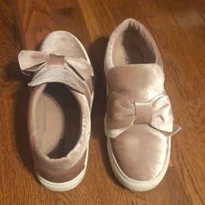 🦋Velvet Blush Shoes